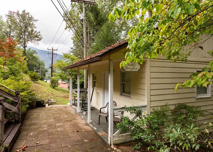 Lake Lure Inn And Spa